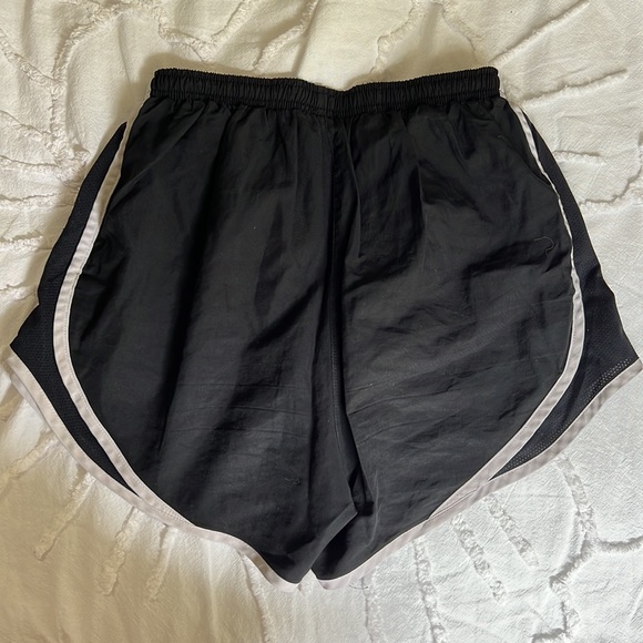 Nike black shorts - Picture 3 of 3